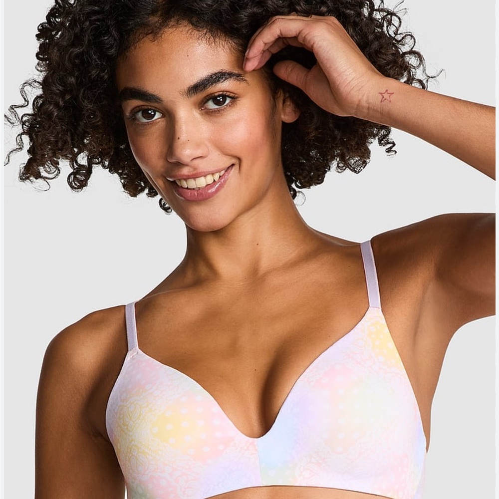 NWT Victoria’s Secret PINK wear everywhere wireless push-up bra